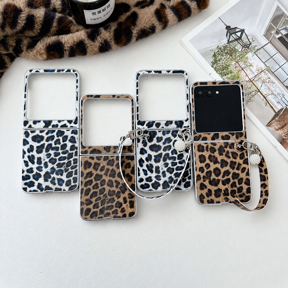 Leopard Print Folding Flip Pho - Tech Wear Accessories ulasan dan harga